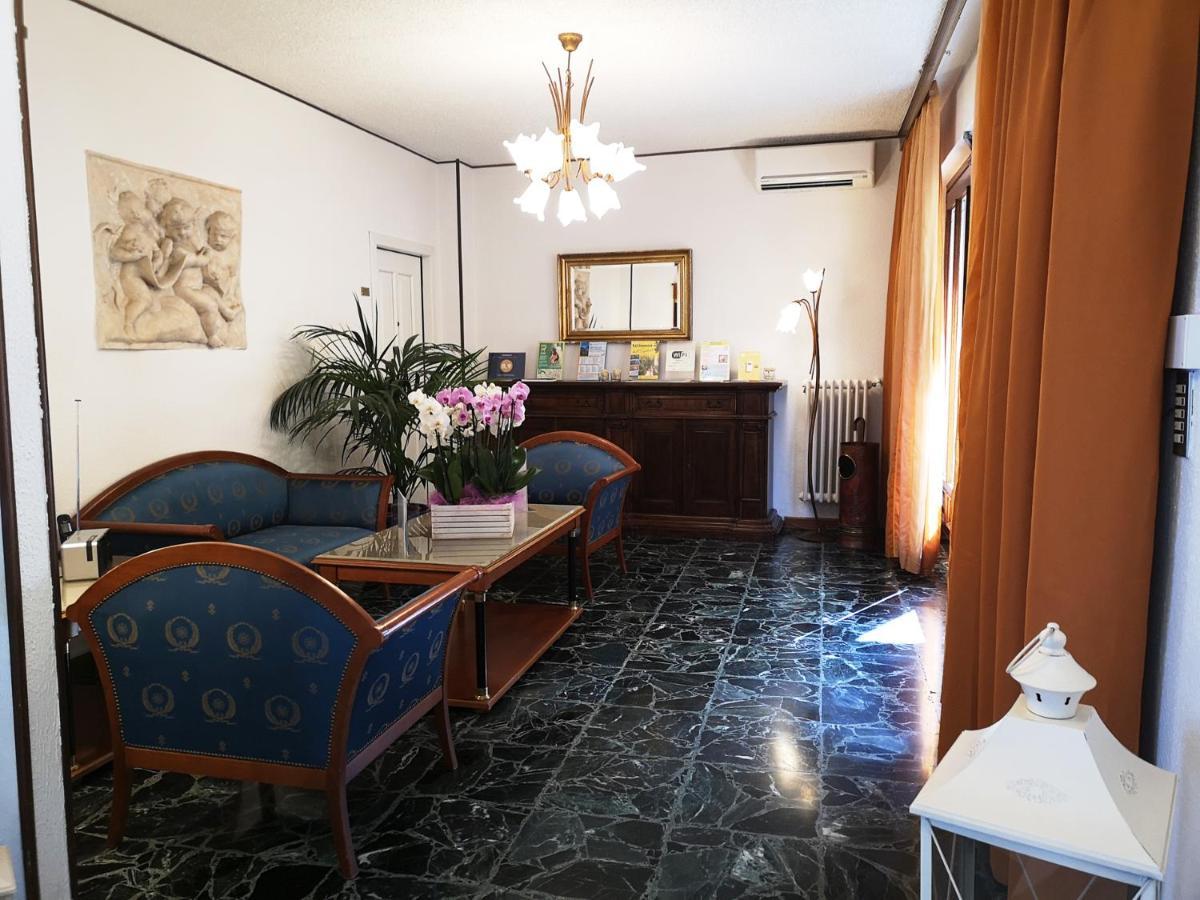 Hotel Villa Margherita Limone sul Garda Eksteriør billede