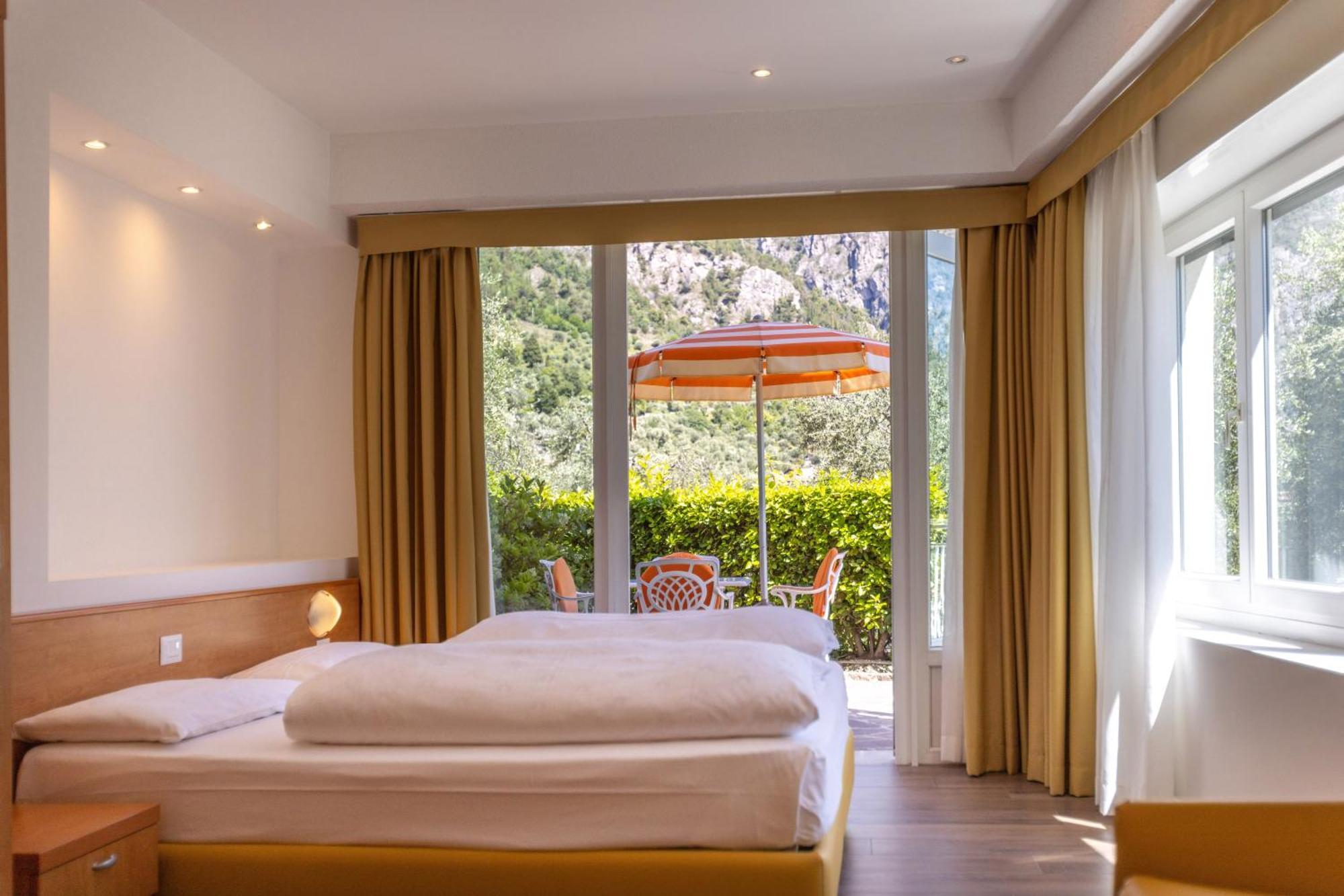 Hotel Villa Margherita Limone sul Garda Eksteriør billede