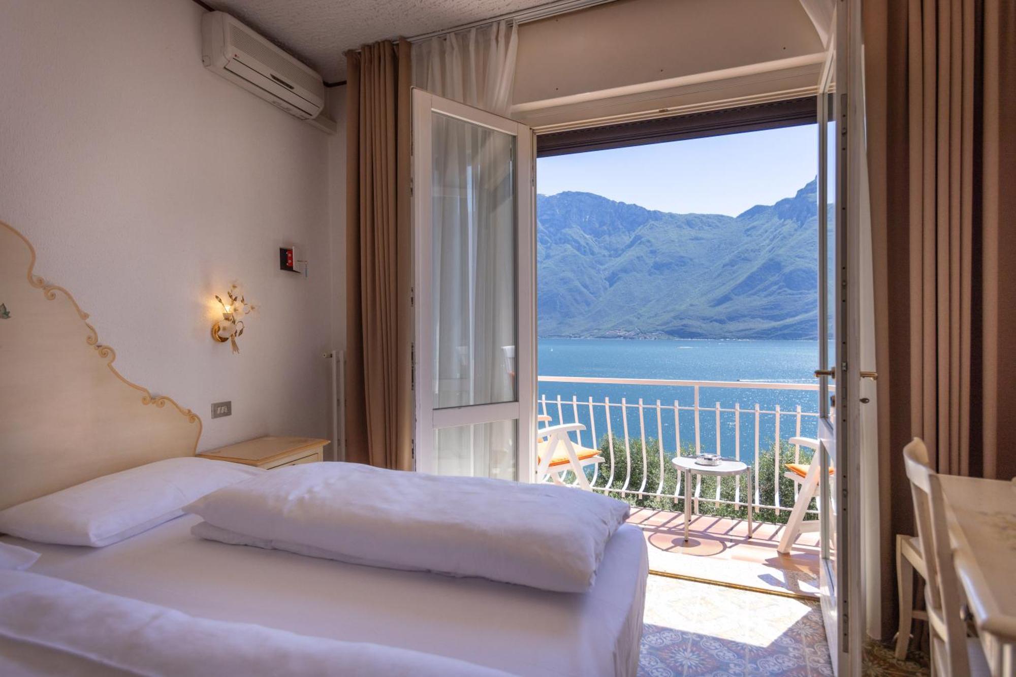 Hotel Villa Margherita Limone sul Garda Eksteriør billede