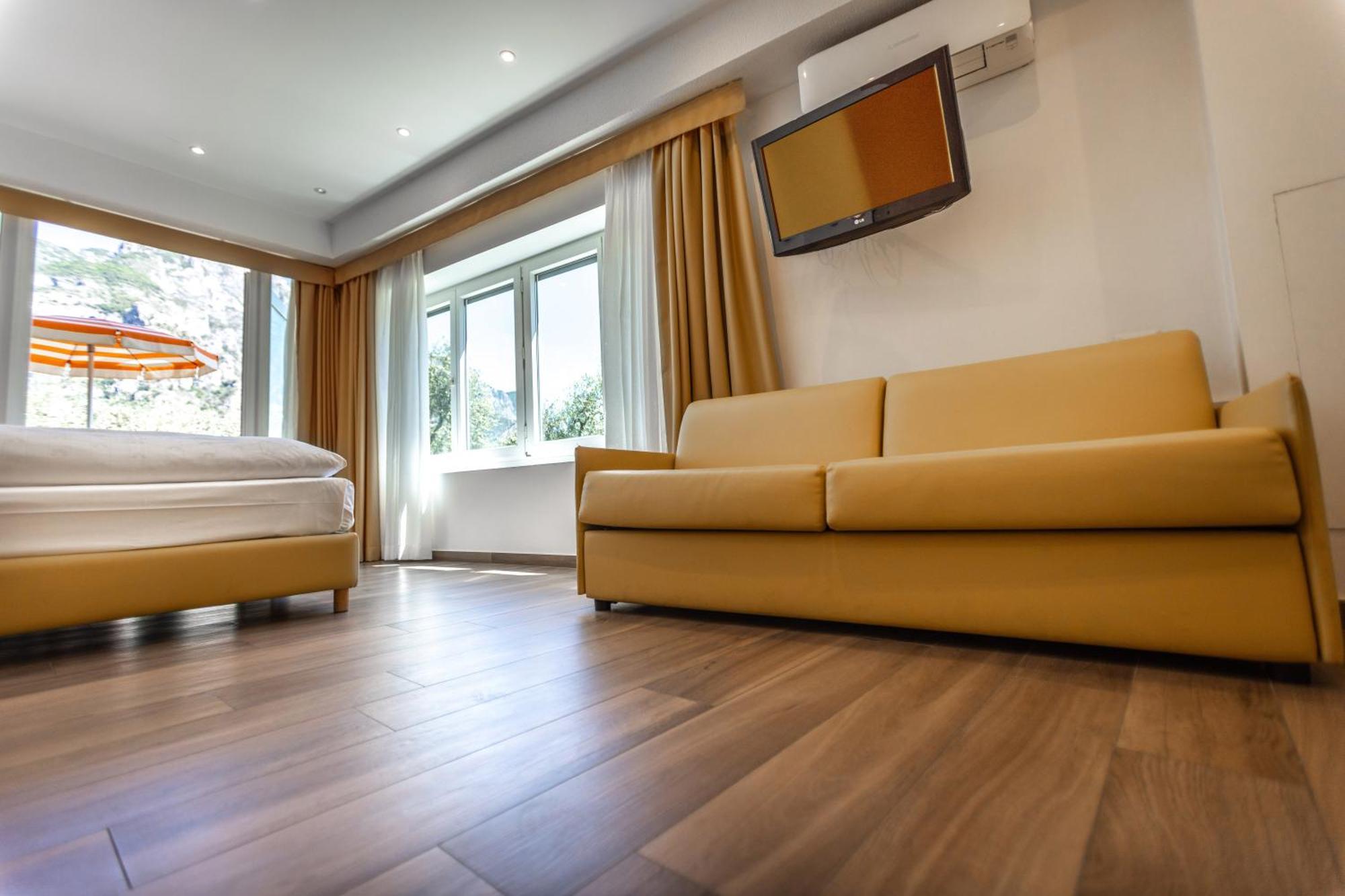 Hotel Villa Margherita Limone sul Garda Eksteriør billede