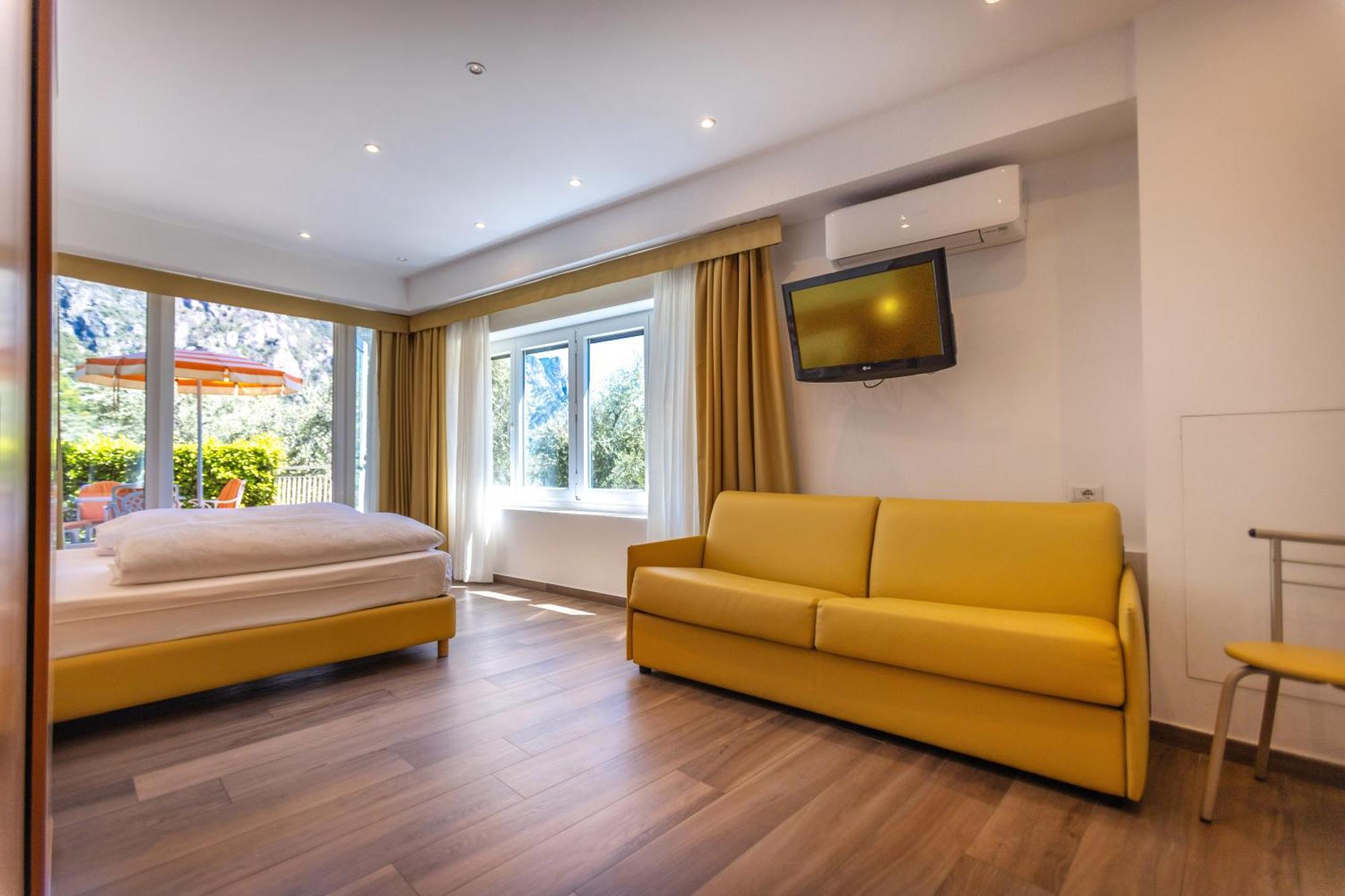 Hotel Villa Margherita Limone sul Garda Eksteriør billede