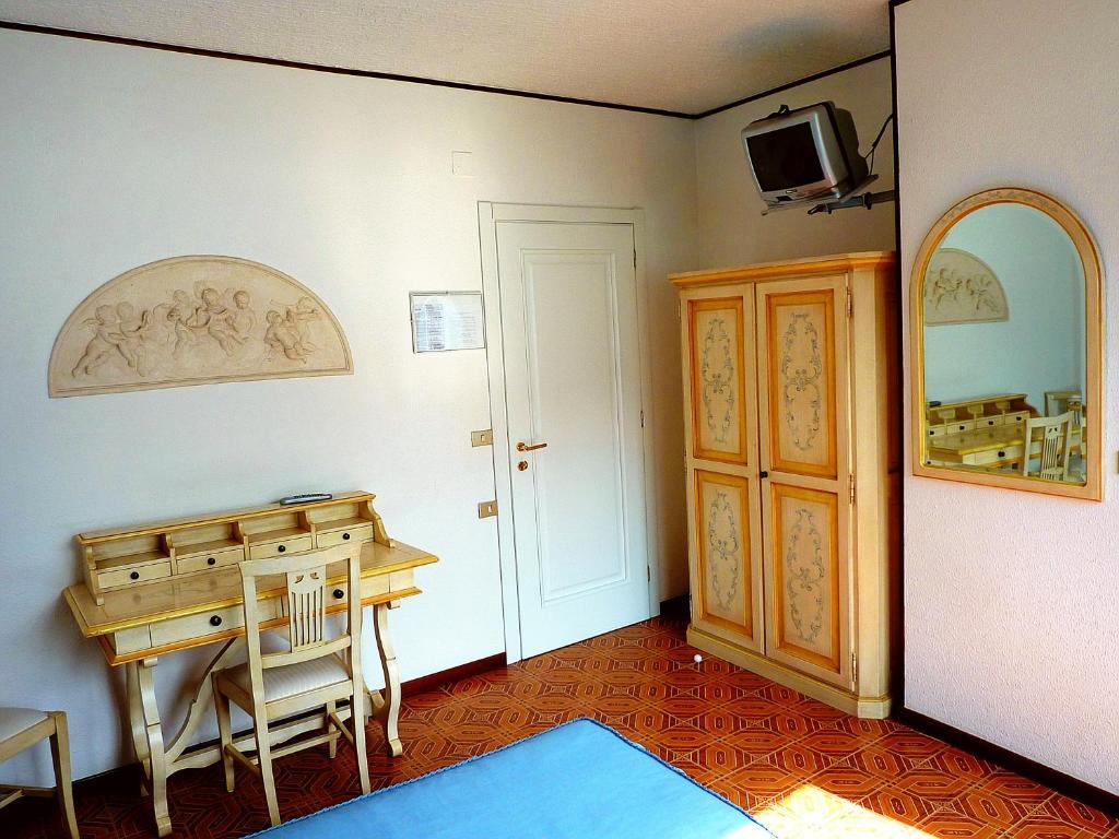Hotel Villa Margherita Limone sul Garda Værelse billede