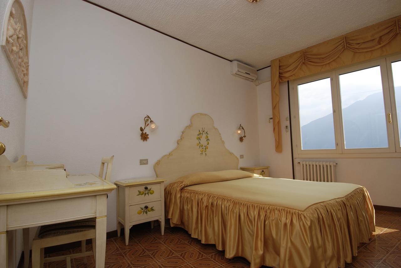 Hotel Villa Margherita Limone sul Garda Eksteriør billede